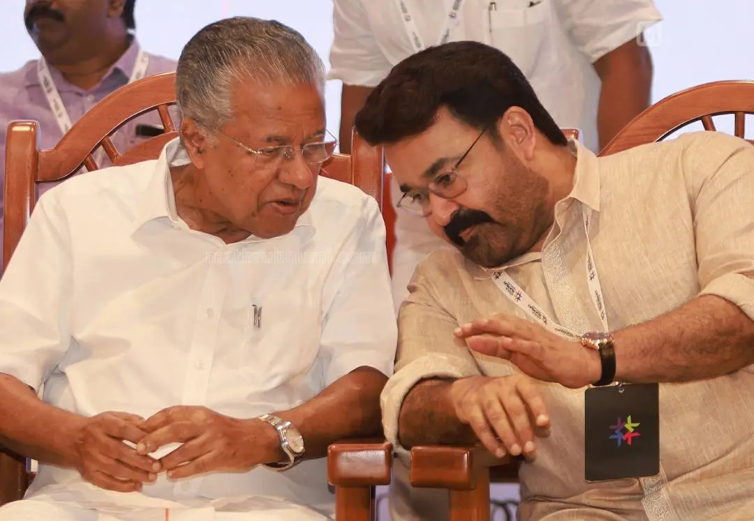 മുഖ്യമന്ത്രി പിണറായി വിജയനൊപ്പം മോഹന്‍ലാല്‍ | Photo: Sreekesh S/ Mathrubhumi