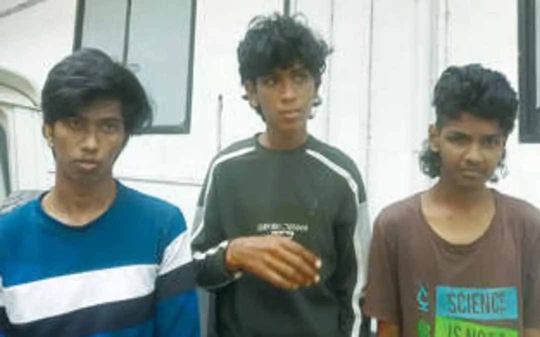 ബൈക്ക് മോഷണക്കേസിൽ അരൂർ പോലീസിൽ പിടിയിലായവർ