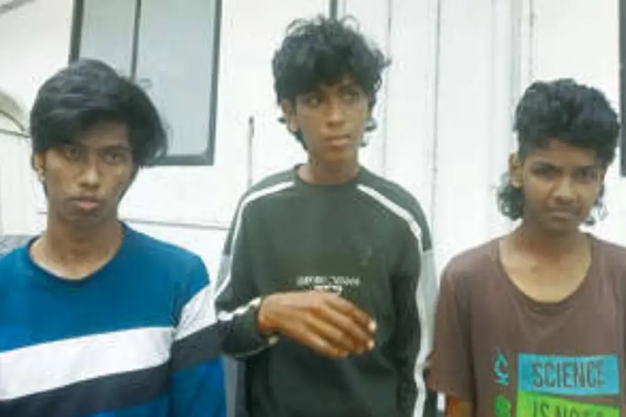 ബൈക്ക് നിർത്തി ചായ കുടിക്കാൻ പോയി, മിനിറ്റുകള്ക്കുള്ളിൽ യുവാക്കൾ ബൈക്ക് മോഷ്ടിച്ച് കടന്നു; പിടിയിൽ