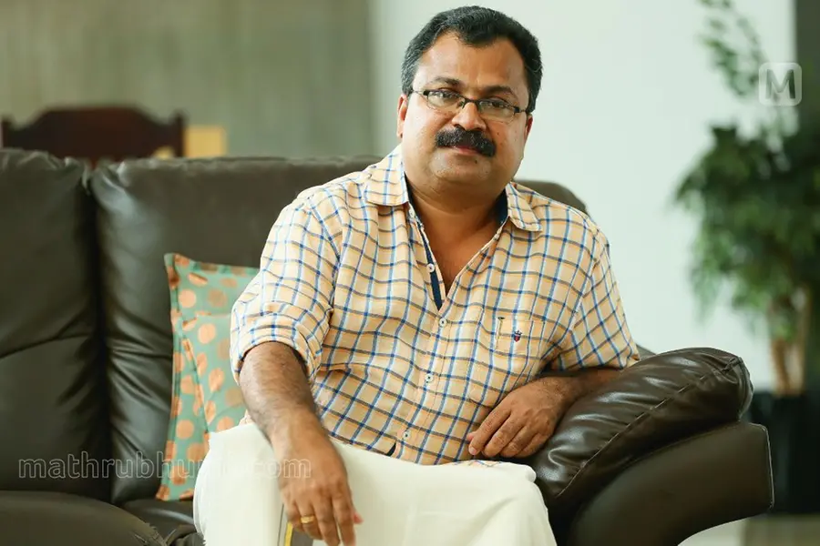 ജലോത്സവം ഹിറ്റായിരുന്നെങ്കിൽ റിയാസ് ഖാന്റെ ഡയലോഗ് അന്നേ വൈറലാകുമായിരുന്നു -സിന്ധുരാജ്