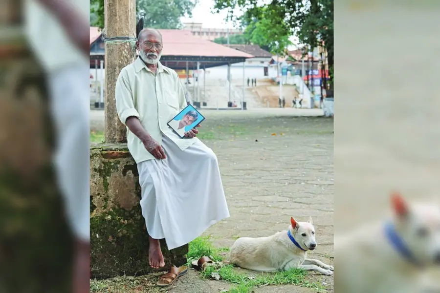 മകന്റെ കാലൊച്ചയ്ക്ക് കാതോര്‍ത്ത് ഈ അച്ഛന്‍ 13 വര്‍ഷമായി ഉറങ്ങുന്നത് സ്വീകരണമുറിയില്‍