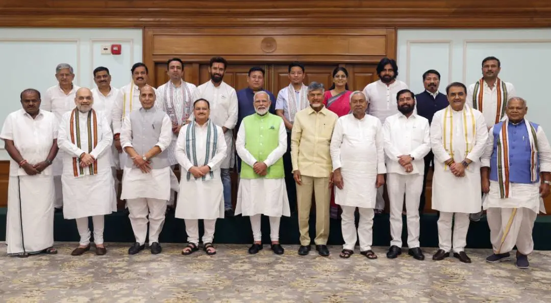 എന്.ഡി.എ. നേതാക്കള് നരേന്ദ്രമോദിക്കൊപ്പം | Photo: ANI