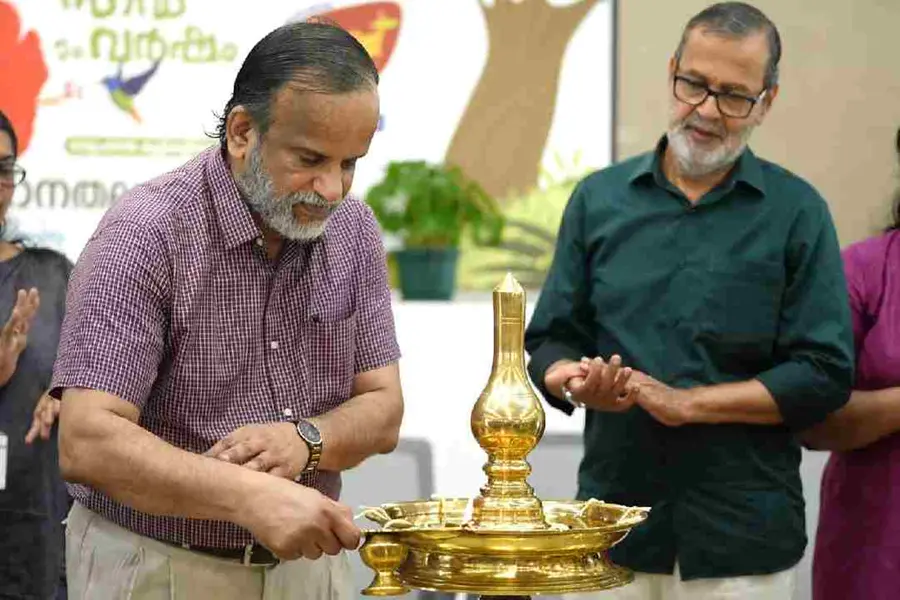 'ഒരായിരം തൈ ഒന്നിച്ചൊന്നായ് നട്ടീടാം'; മാതൃഭൂമി സീഡ് മിയാവാക്കി വനംനടൽ സംസ്ഥാനതല ഉദ്ഘാടനം നടന്നു