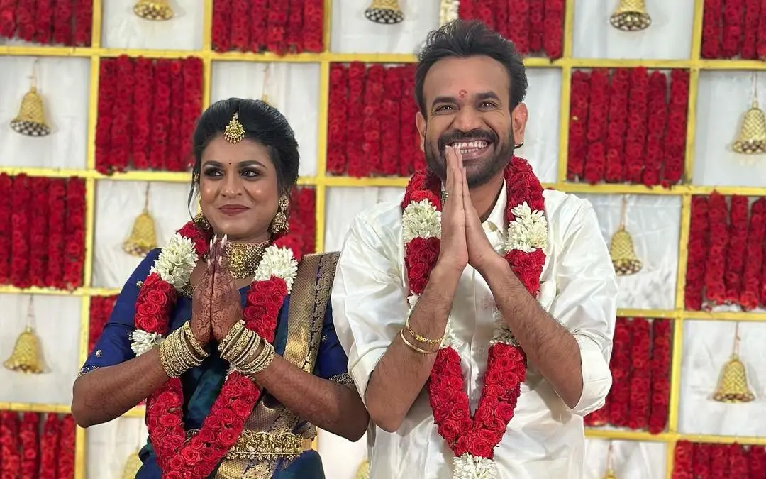 പ്രേംജി അമരനും ഇന്ദുവും | ഫോട്ടോ: www.instagram.com/venkat_prabhu/