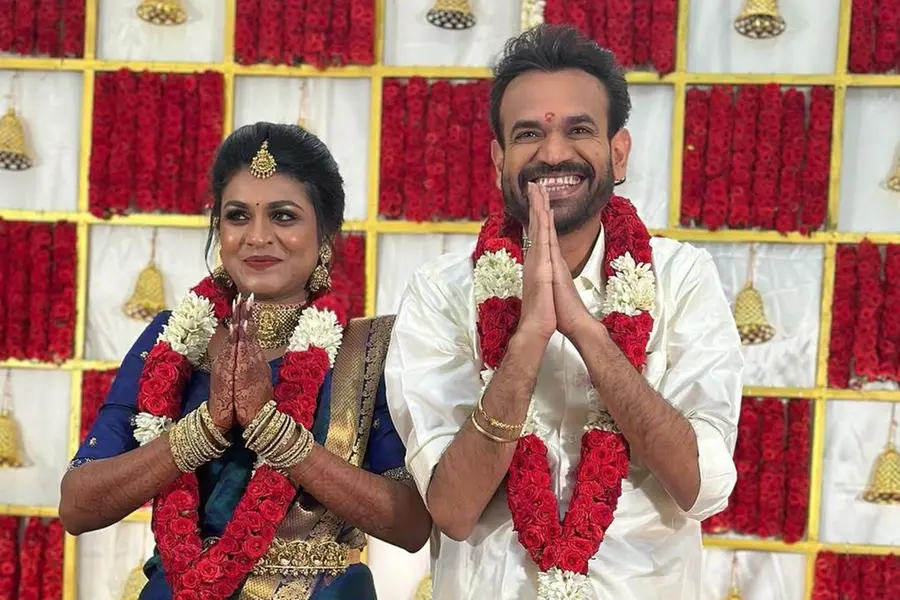 ആരാധകരുടെ ചോദ്യത്തിനുത്തരമായി, 45-ാം വയസിൽ പ്രേംജിക്ക് വിവാഹം