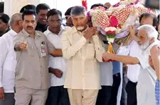 രാമോജി റാവു ഇനി ഓർമ്മ, ശവമഞ്ചം ചുമന്ന് ചന്ദ്രബാബു നായിഡു