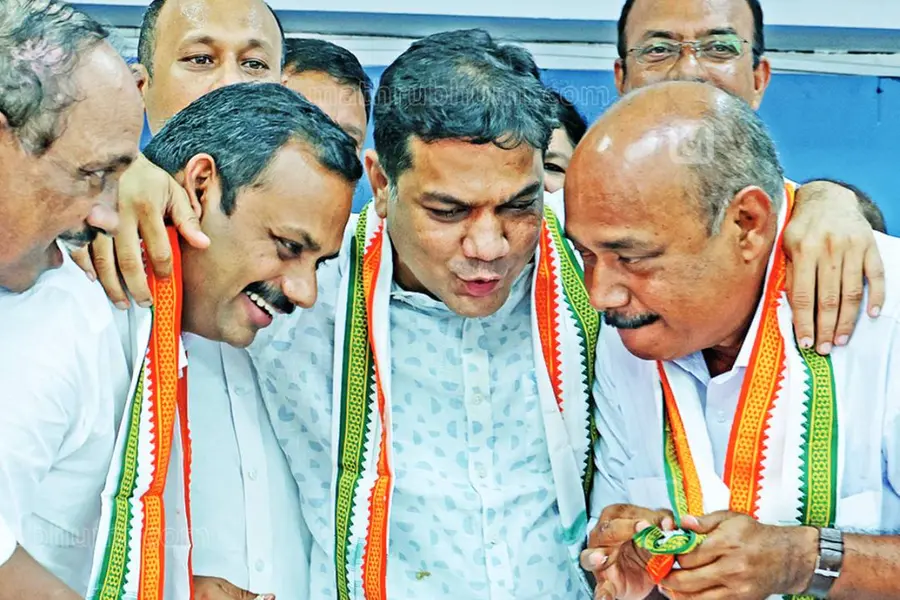 എറണാകുളത്ത് ഇത്ര കളറാകുമെന്ന് പ്രതീക്ഷിച്ചില്ല,ഞെട്ടി കോൺഗ്രസ്;'ഒഴിഞ്ഞ പോസ്റ്റിൽ ഗോളടിക്കുന്നതുപോലെ'
