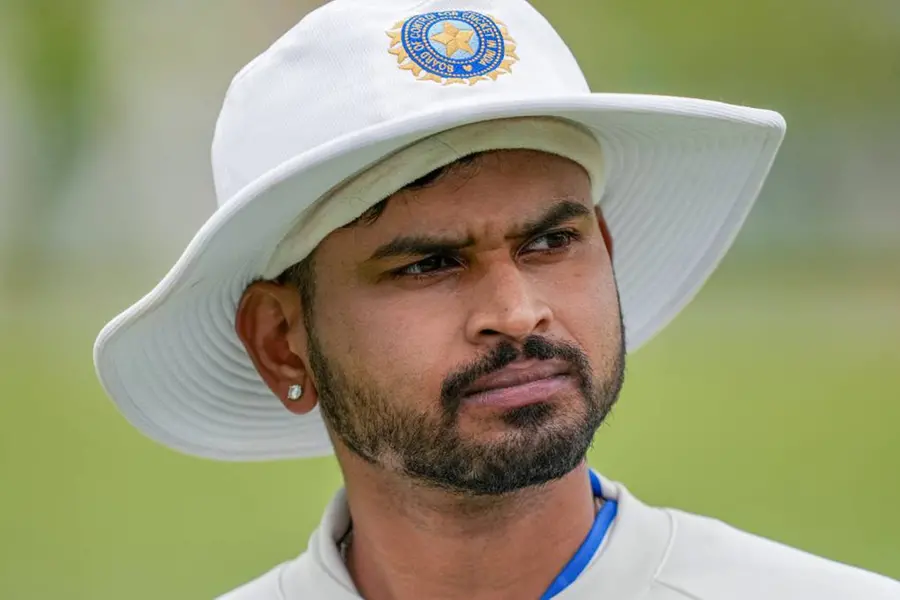 ടെസ്റ്റിന് മണിക്കൂറുകൾ മാത്രം ശേഷിക്കേ ഇന്ത്യ എ ടീം വിട്ട് ക്യാപ്റ്റൻ ശ്രേയസ്; മുംബൈയിലേക്ക് മടക്കം