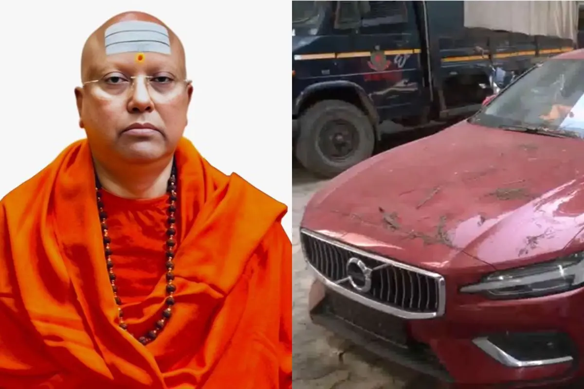 Swami Chaitanyananda Saraswati, his car