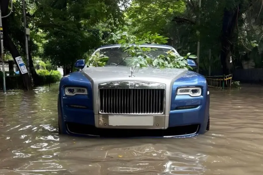 Rolls Royce.jpg
