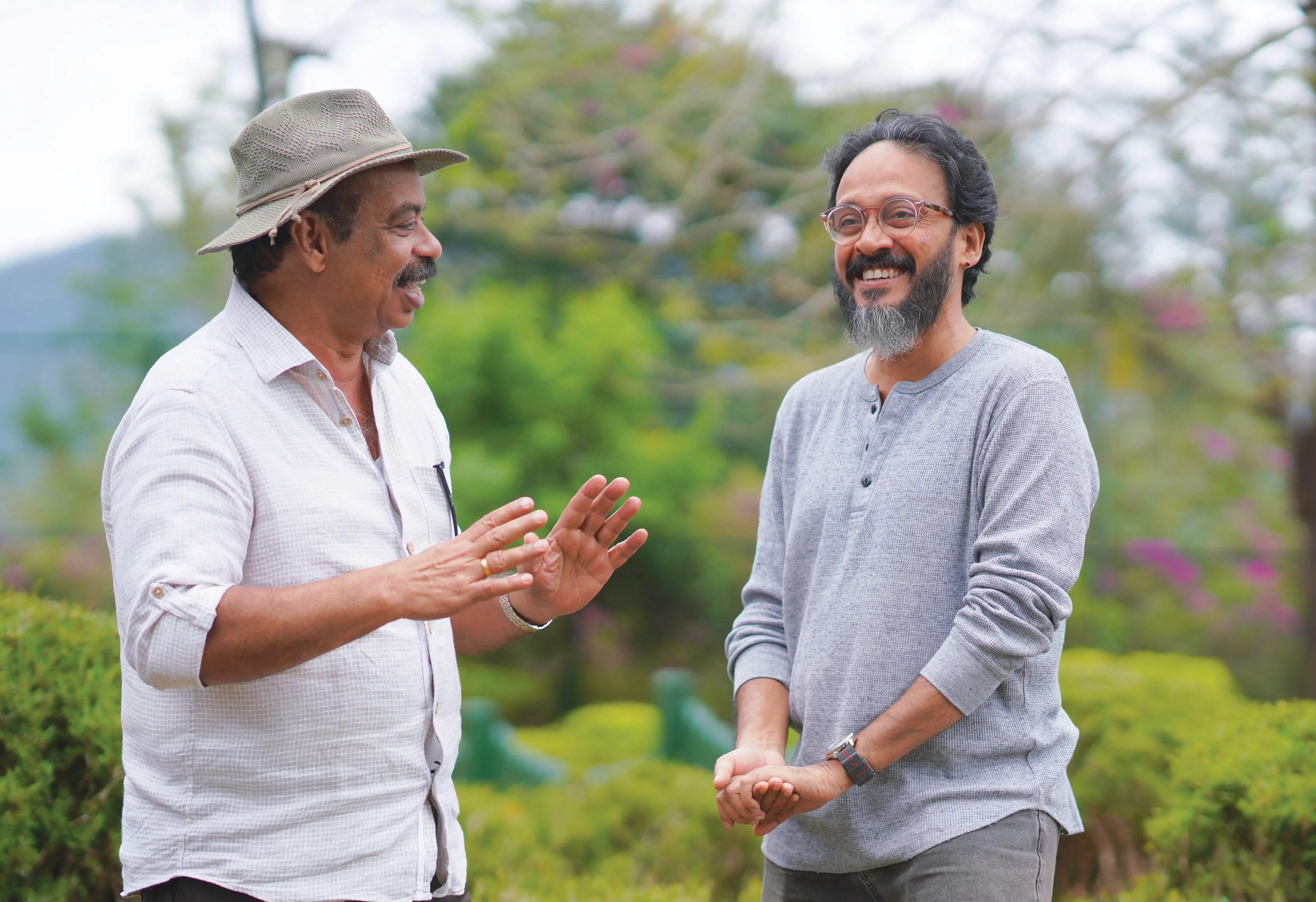 സത്യൻ അന്തിക്കാടിനൊപ്പം അനു മൂത്തേടത്ത് | ഫോട്ടോ: അറേഞ്ച്ഡ്