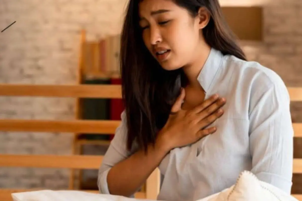 Struggling to breathe: Post-COVID complications continue to haunt survivors with lingering lung damage and breathlessness. Representative photo: X