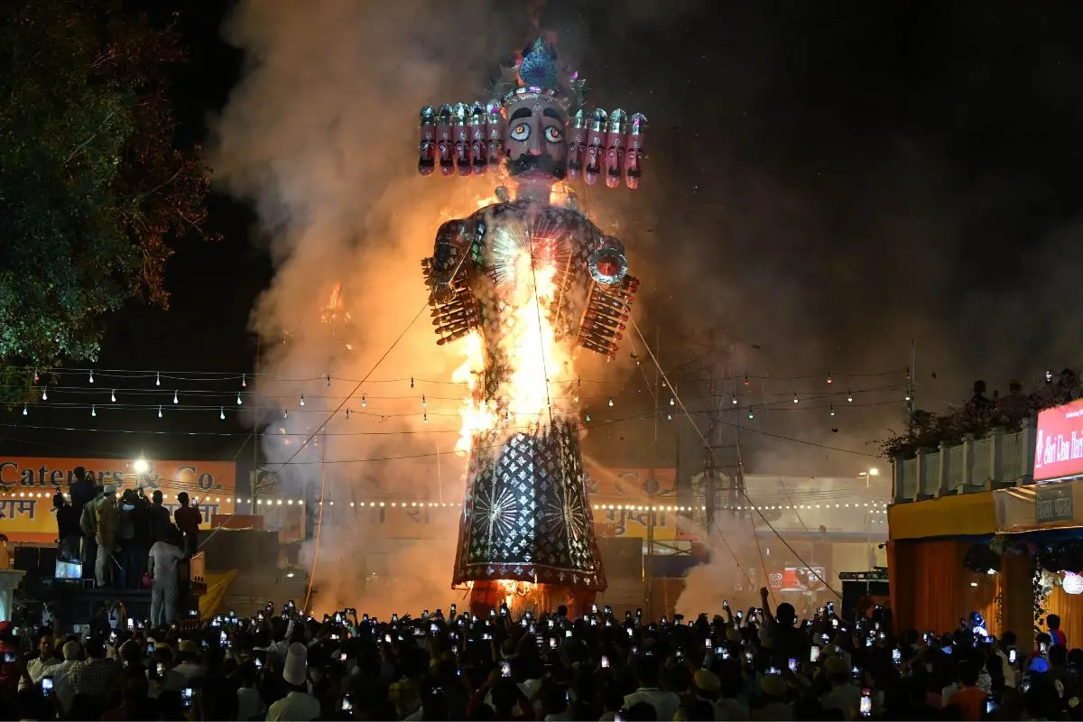 An effigy of 'Ravan' being burnt, marking Dussehra, which marks the triumph of good over evil, at Shri Dharmic Leela Committee, Red Fort Ground in New Delhi in 2023. Photo: ANI