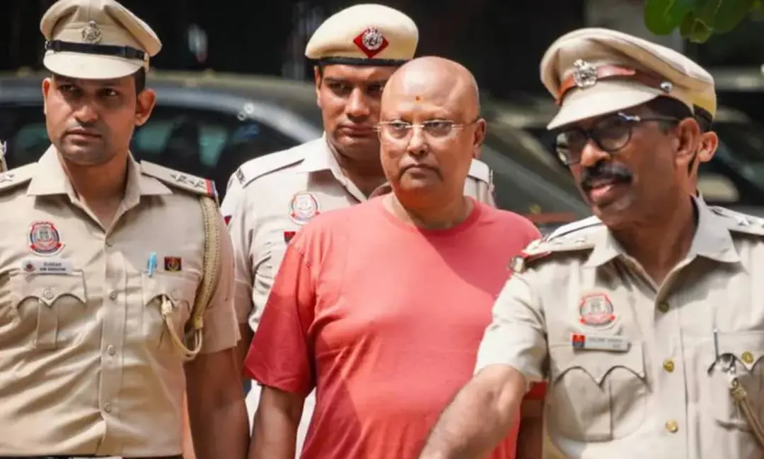 ചൈതന്യാനന്ദ സരസ്വതി പോലീസ് കസ്റ്റഡിയില് | ഫോട്ടോ: പി.ടി.ഐ