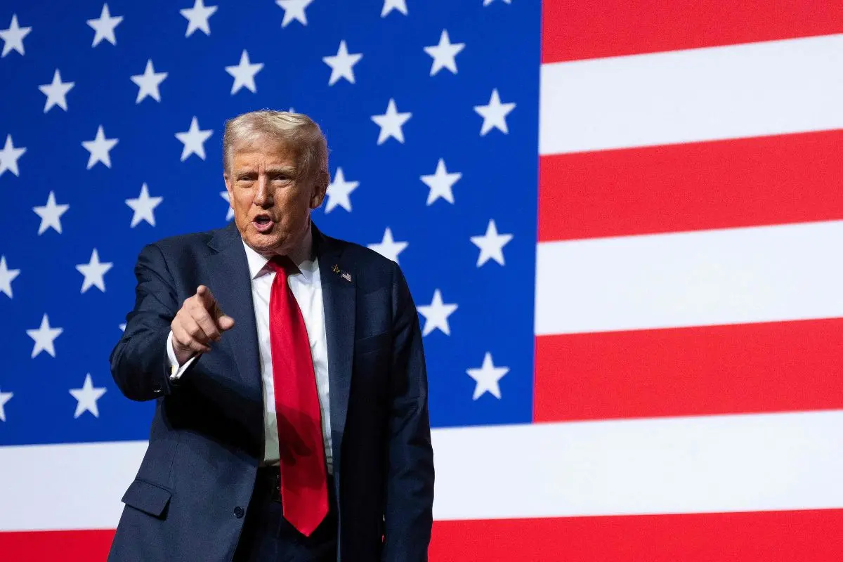 US President Donald Trump departs after addressing senior military officers gathered at Marine Corps Base Quantico in Quantico, Virginia | Photo: AFP