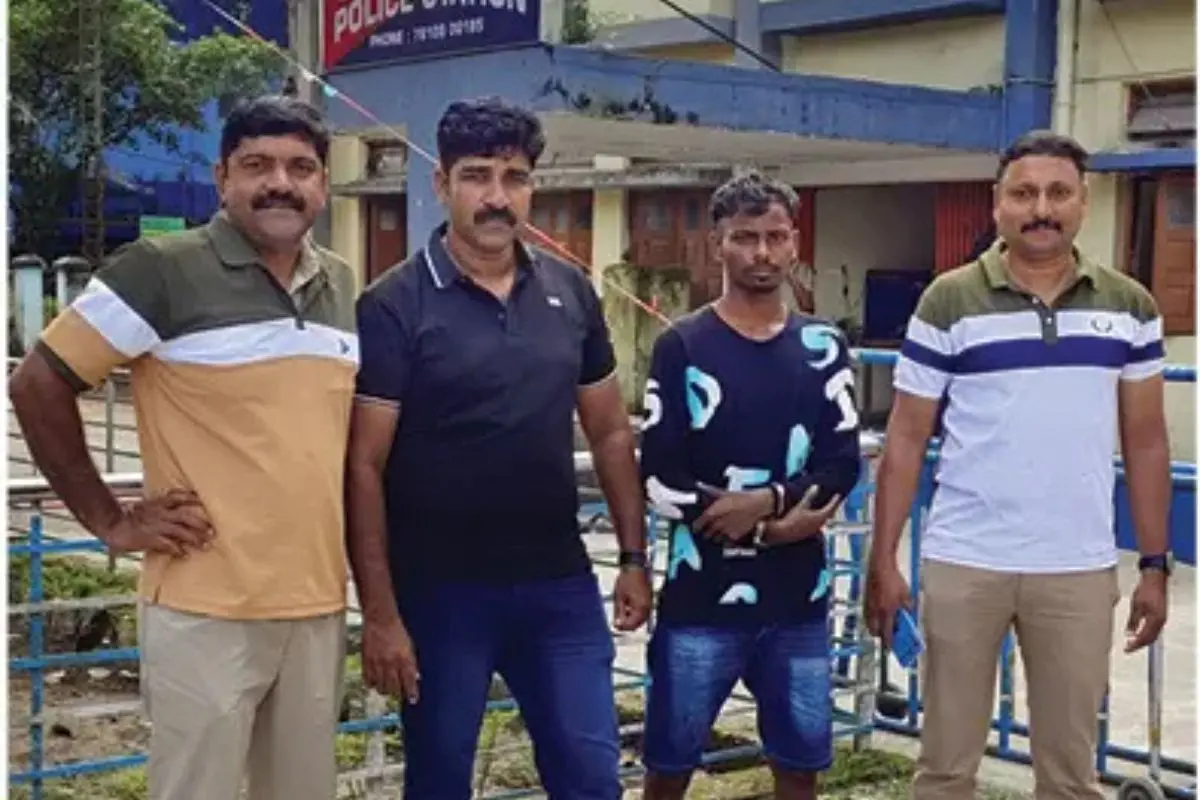 Salman Mund with cops