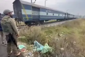 Kashmir welcomes first Maruti Suzuki car rake via rail