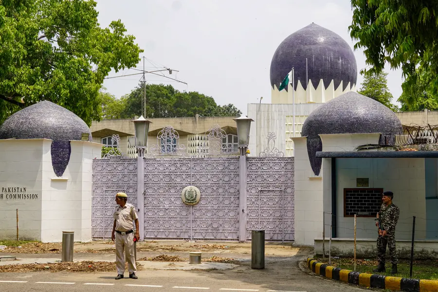 ചാരപ്രവർത്തനത്തിനായി വിസ ദുരുപയോഗം; പാക് ഹൈക്കമ്മീഷൻ ഉദ്യോഗസ്ഥന് വിവരങ്ങൾ കൈമാറിയ ഇന്ത്യൻ സിവിൽ എഞ്ചിനീയർ പിടിയിൽ
