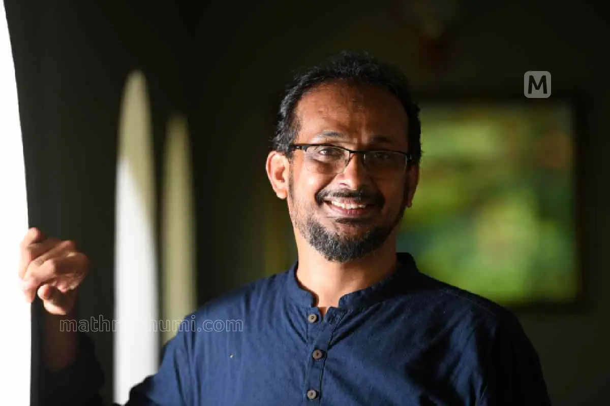 ഇ. സന്തോഷ്കുമാര്