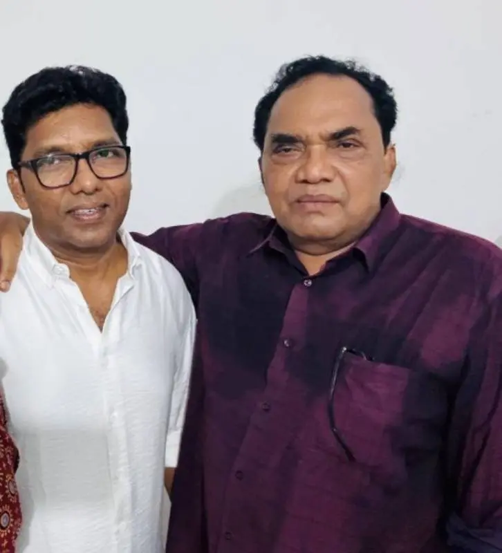 ശിവജി ഗുരുവായൂരിനോടൊപ്പം നിയാസ് ബക്കര് | Photo: facebook/ niyas backer