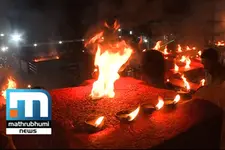 '12 Vilakku' Ceremony Held At Sannidhanam