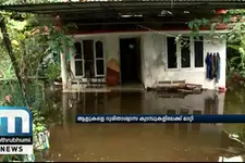 Heavy Rain, Gusty Wind Hit Ernakulam; Chellanam, Coastal Region Waterlogged