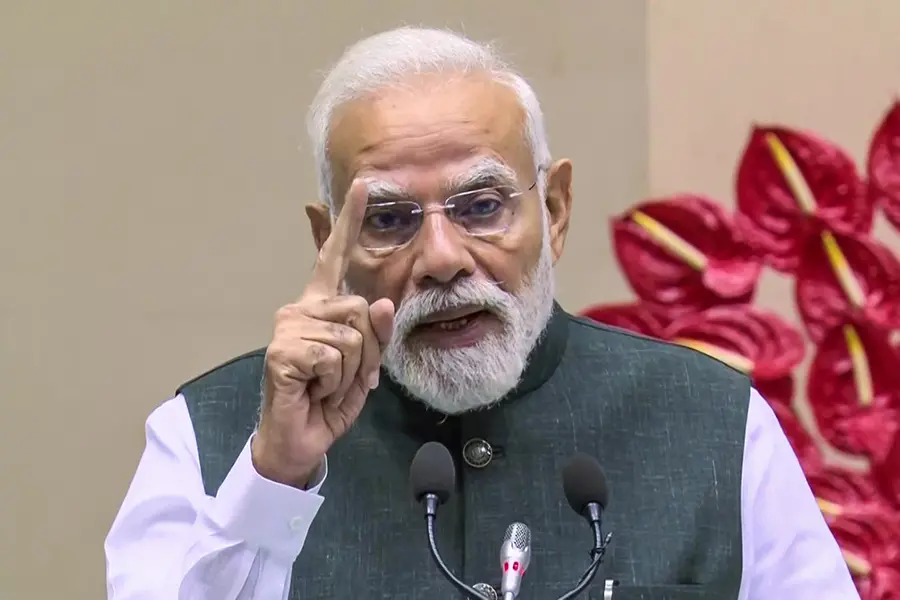 'നിന്ദ്യമായ പ്രവൃത്തി, ഓരോ ഇന്ത്യക്കാരനേയും രോഷാകുലരാക്കി'; ചീഫ് ജസ്റ്റിസിനുനേരെയുള്ള ആക്രമണത്തില് പ്രധാനമന്ത്രി