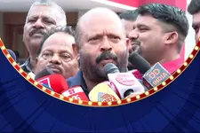 മേയറും സുരേന്ദ്രനും കേക്ക് മുറിച്ചു; മുറിഞ്ഞത് സുനിൽ കുമാറിന്റെ ഹൃദയം!! കാണാം രസഗുളിക