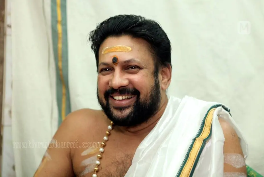 കണ്ഠര് രാജീവര്