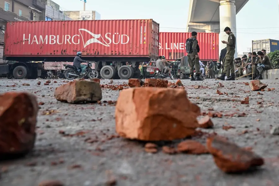 Amid Israel-Hamas ceasefire, march against killings in Gaza forces Pak authorities to shut roads, mobile internet in Islamabad