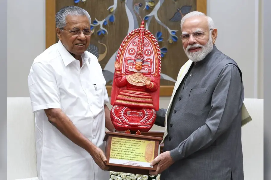 pinarayi-vijayan-narendra-modi