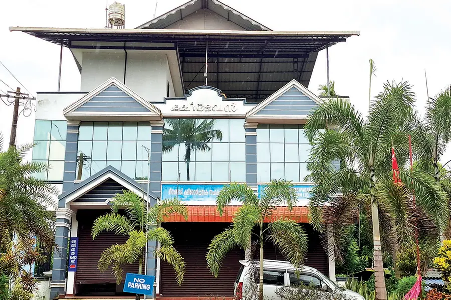ഡോക്ടർ വീട്ടിലെത്തി ചികിത്സ നൽകും, സബ്സിഡി നിരക്കിൽ മരുന്നുകൾ; മാതൃകയായി മീനങ്ങാടിയിലെ പാൽപ്പൊലിമ