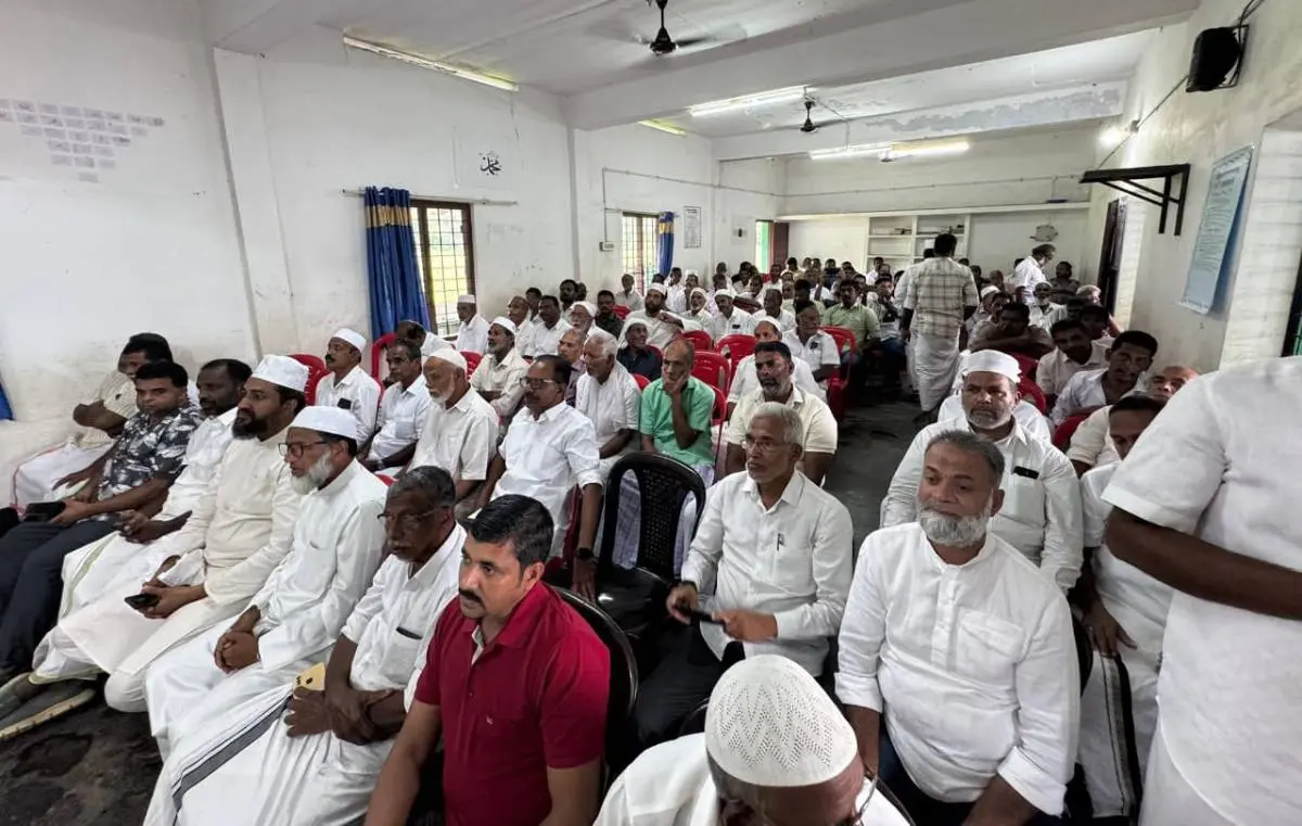 തേൻകോട് അബ്ദുല് കരീം മൗലവി അനുസ്മരണ സംഗമത്തില് നിന്ന്