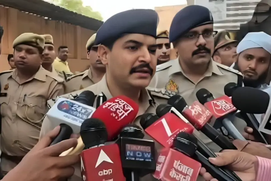 ഉത്തര്പ്രദേശില് ഇമാമിന്റെ ഭാര്യയും രണ്ടുമക്കളും വീട്ടിൽ കൊല്ലപ്പെട്ട നിലയില്