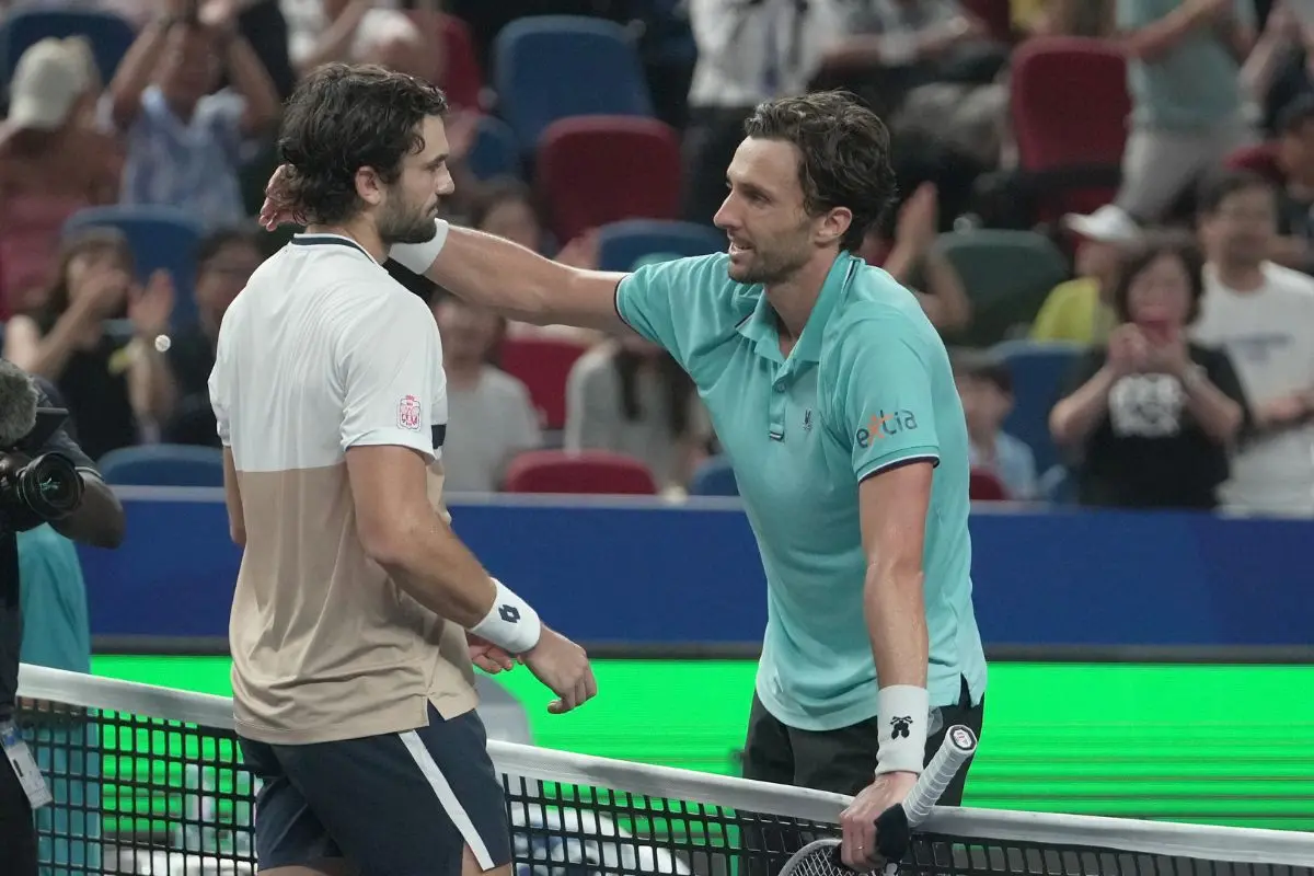 Valentin Vacherot of Monaco, left, goes to embrace Arthur Rinderknech of France, at the net after he won the final of the Shanghai Masters tennis tournament at Qizhong Forest Sports City Tennis Center, in Shanghai, China | Photo: AP
