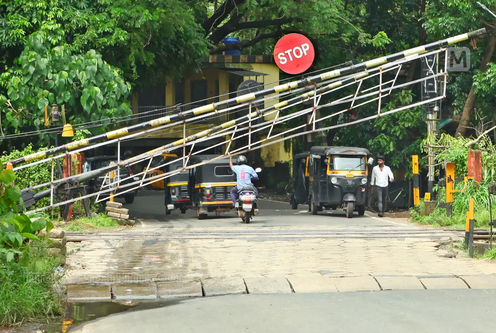 A railway crossing in Kerala | Photo: Mathrubhumi/Ajith Shankaran