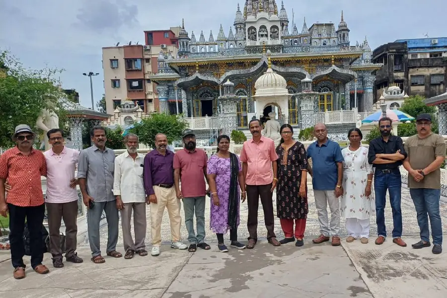 38 വർഷങ്ങൾക്ക് മുമ്പ് കേരളത്തിൽ നിന്ന് ഒഡീഷയിലെത്തിയ 22 പേർ; 'കേരളാവാല'കളെ സ്വീകരിച്ച് അഗരപ്പാറ