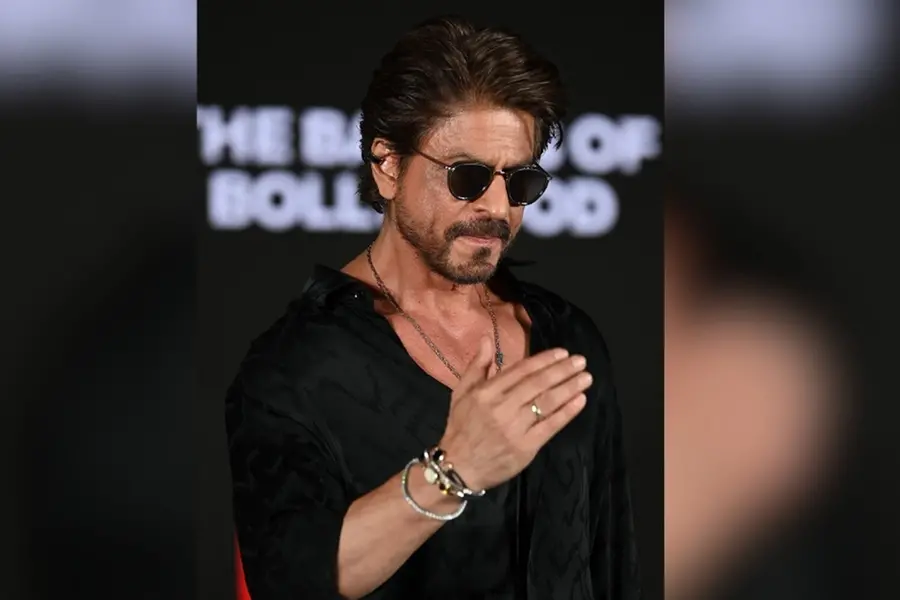 After becoming billionaire, Shah Rukh Khan’s paan masala endorsement sparks debate