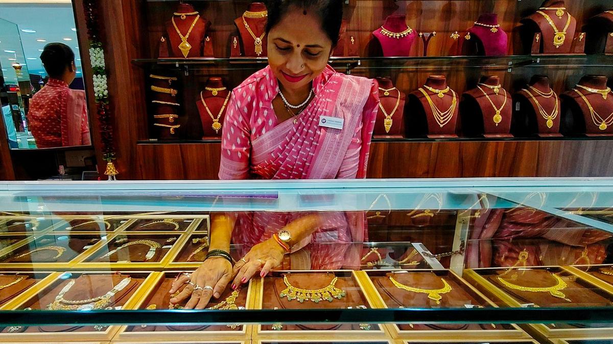 Dhanteras 2025: Jewellers brace for 15 per cent volume drop as gold ...