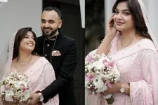 'പത്തനംതിട്ടയില്‍ എനിക്ക് പുതിയ വീട് കിട്ടിയിട്ടുണ്ട്'-രസകരമായ വിവാഹ വീഡിയോ പങ്കുവെച്ച് അര്‍ച്ചനാ കവി