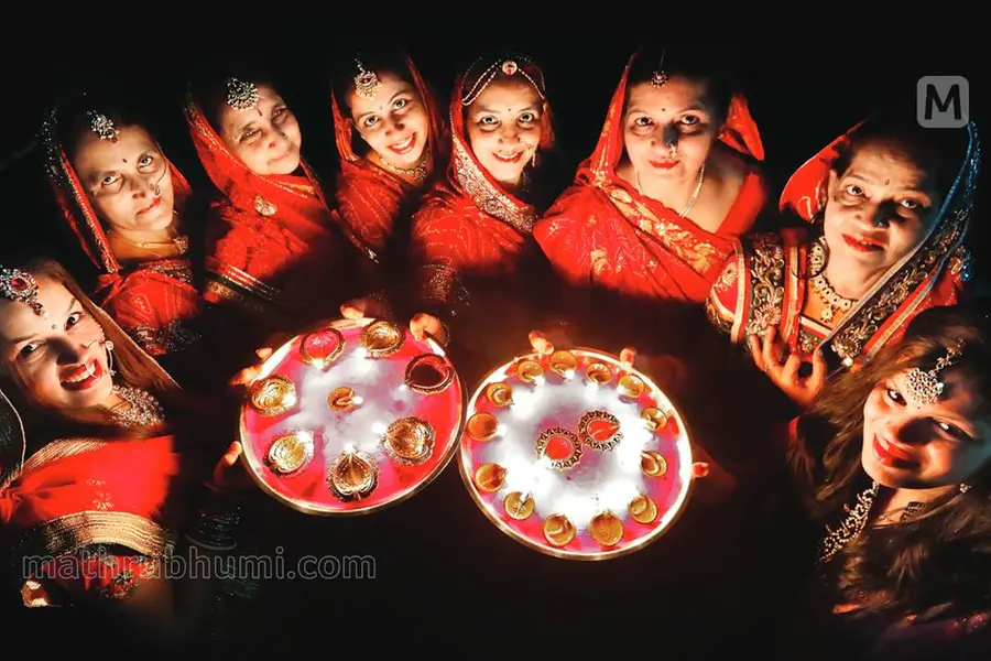 ഇന്ത്യയിൽ മാത്രമാണോ ദീപാവലി ആഘോഷം? അല്ല, ഈ 9 രാജ്യങ്ങളിലും വിളക്കുകൾ തെളിയും