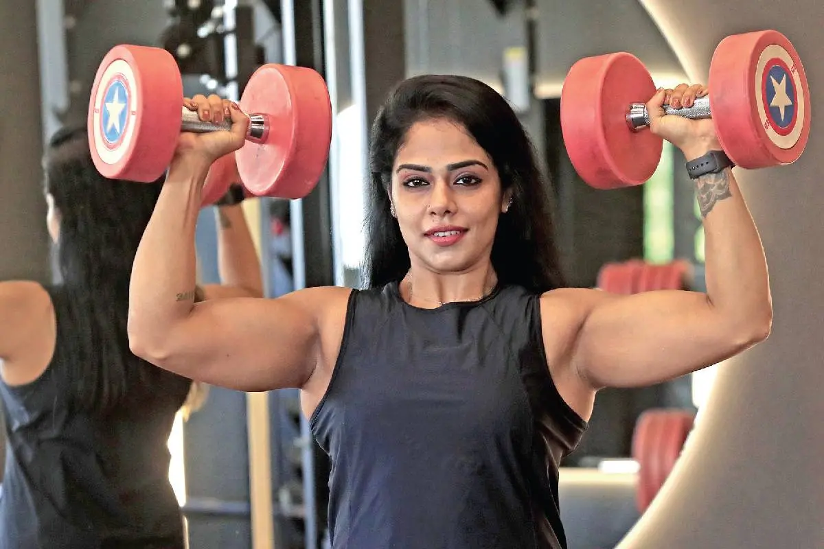 ശ്രീയ അയ്യർ ജിമ്മിൽ പരിശീലനത്തിൽ