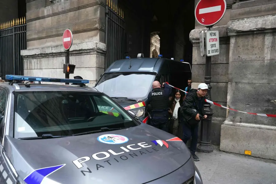 Israel intel firm says contacted by Louvre to help in stolen jewel search