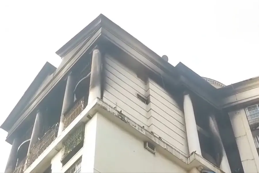 Fire breaks out at a residential building in Navi Mumbai