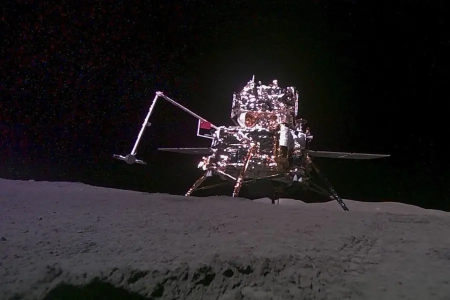 Chinese scientists make curious discovery in lunar samples