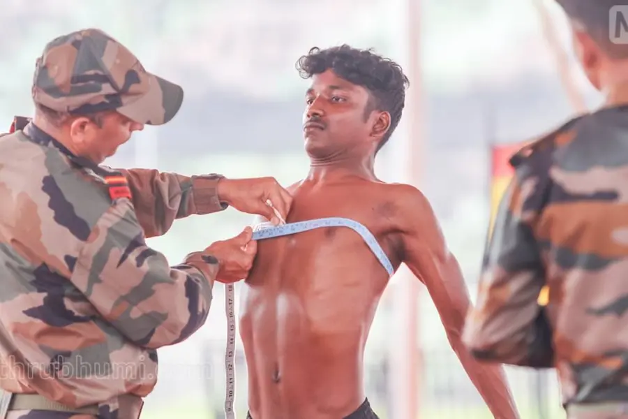 വൻ മാറ്റത്തിനൊരുങ്ങി സൈന്യം; 75% വരെ അഗ്നീവീറുകളെ സേനയിൽ നിലനിർത്താൻ ആലോചന
