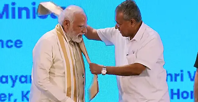 പ്രധാനമന്ത്രി നരേന്ദ്ര മോദിയും മുഖ്യമന്ത്രി പിണറായി വിജയനും | Photo: ANI