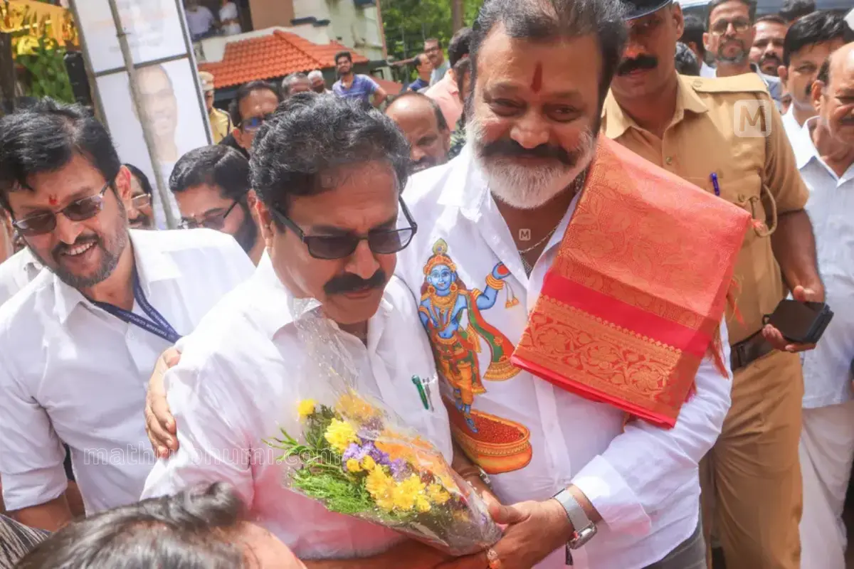 Union Minister Suresh Gopi with Thrissur Mayor M.K. Varghese | Mathrubhumi