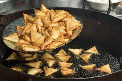 Your ₹20 office samosa could cost you ₹3 lakh later, warns Delhi cardiologist viral post