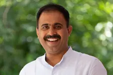 തിരിച്ചുവരാതിരിക്കാൻ നമ്മളെ സോമാലിയൻ കടൽക്കൊള്ളക്കാരുടെ അടുത്തേക്കുവിടുന്ന ഏർപ്പാടല്ലല്ലോ-അബിൻ വർക്കി